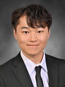 Andrew Chang's Headshot