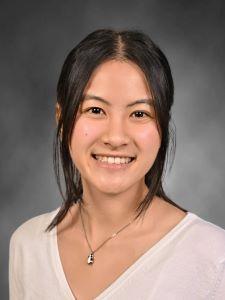 Elise Tran's Headshot